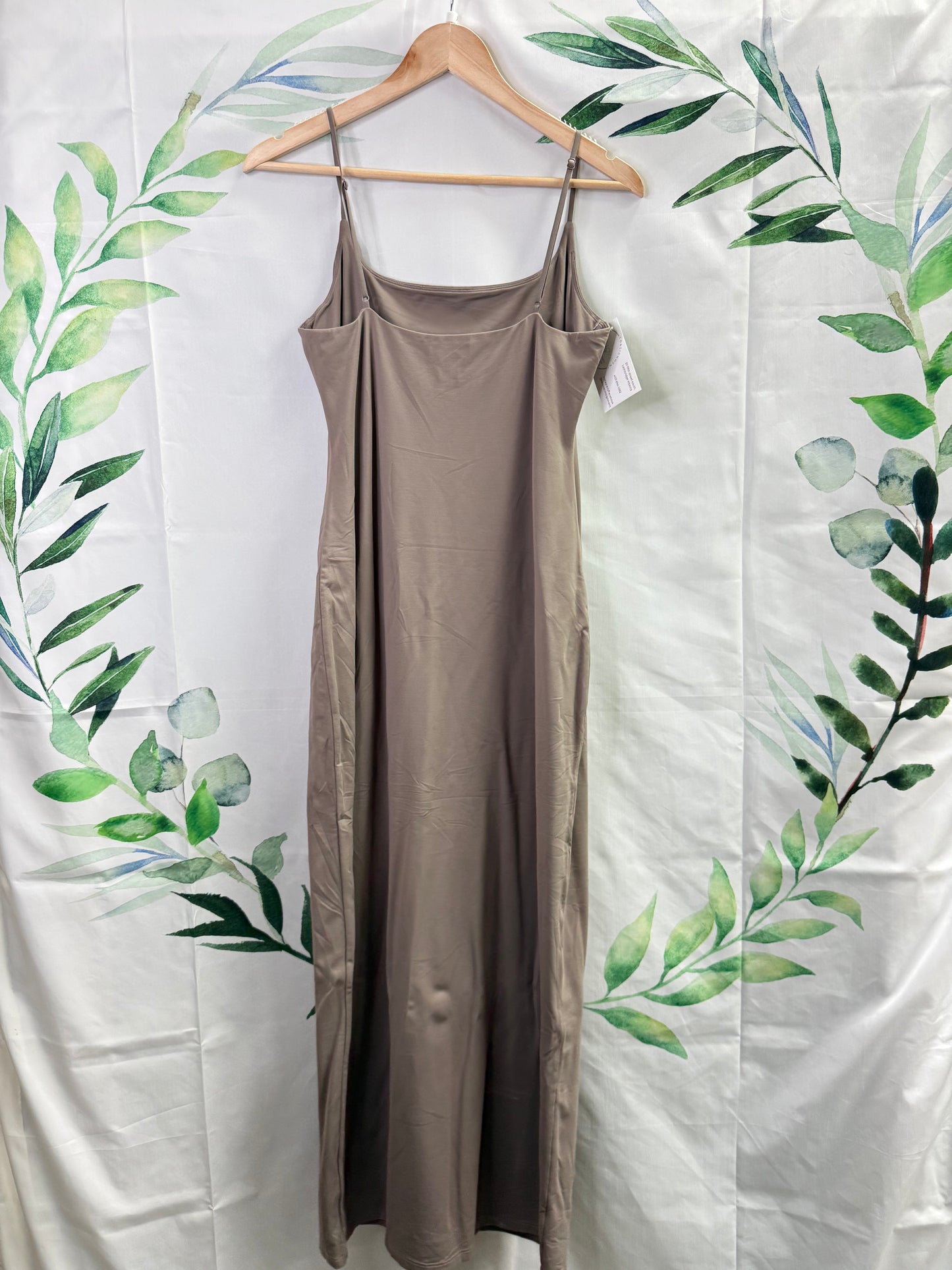 Aritzia Contour Summon Maxi Dress (XL)