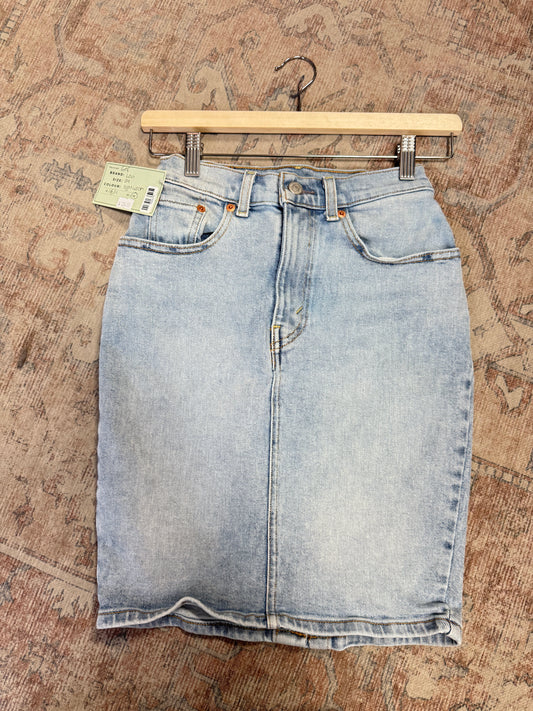 Levi’s Slit Pencil HR Skirt (24)