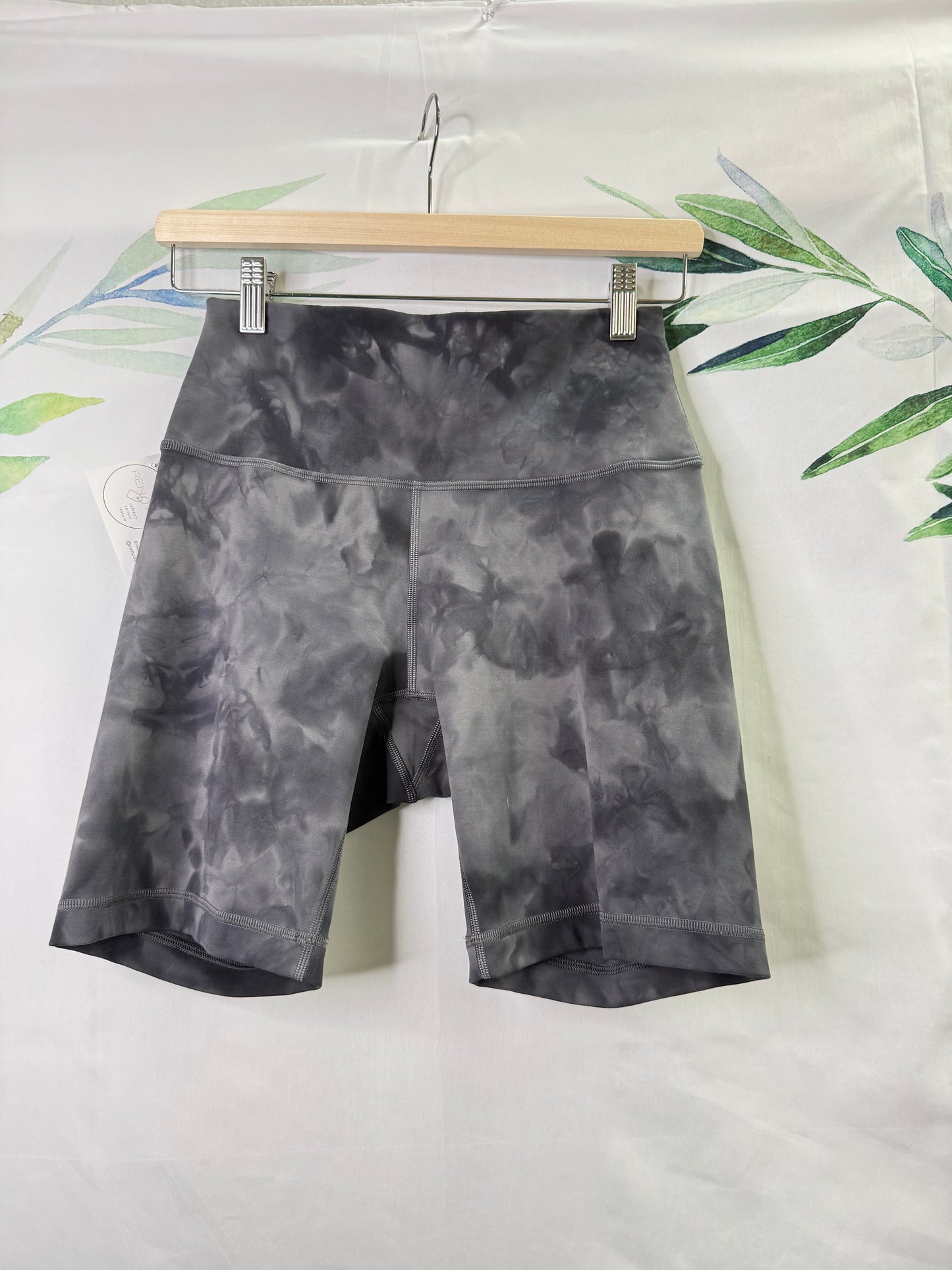 Lululemon Wunder Train Contour HR Short 8” (8)