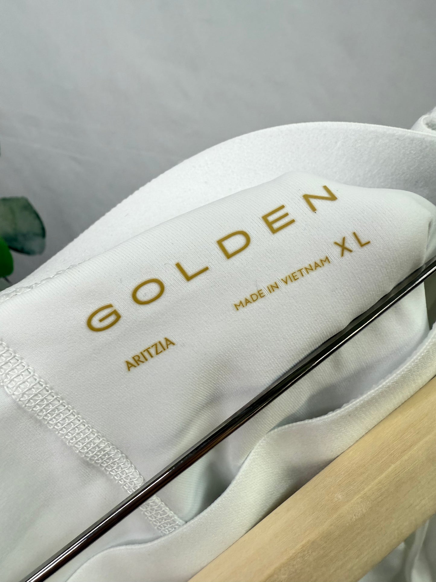 Aritzia Golden Tennis Pro Micro Skirt (XL)