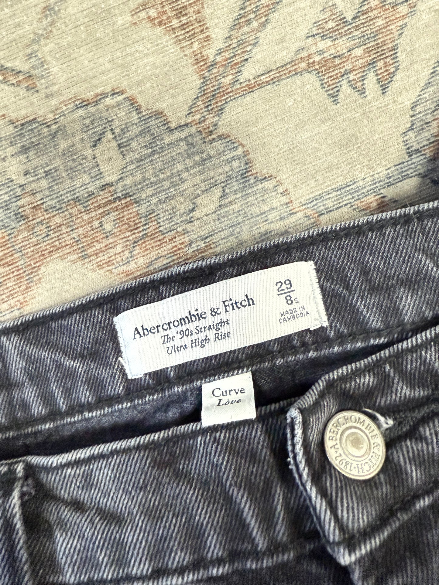 Abercrombie ‘90s Straight Ultra HR Jeans (29x28)