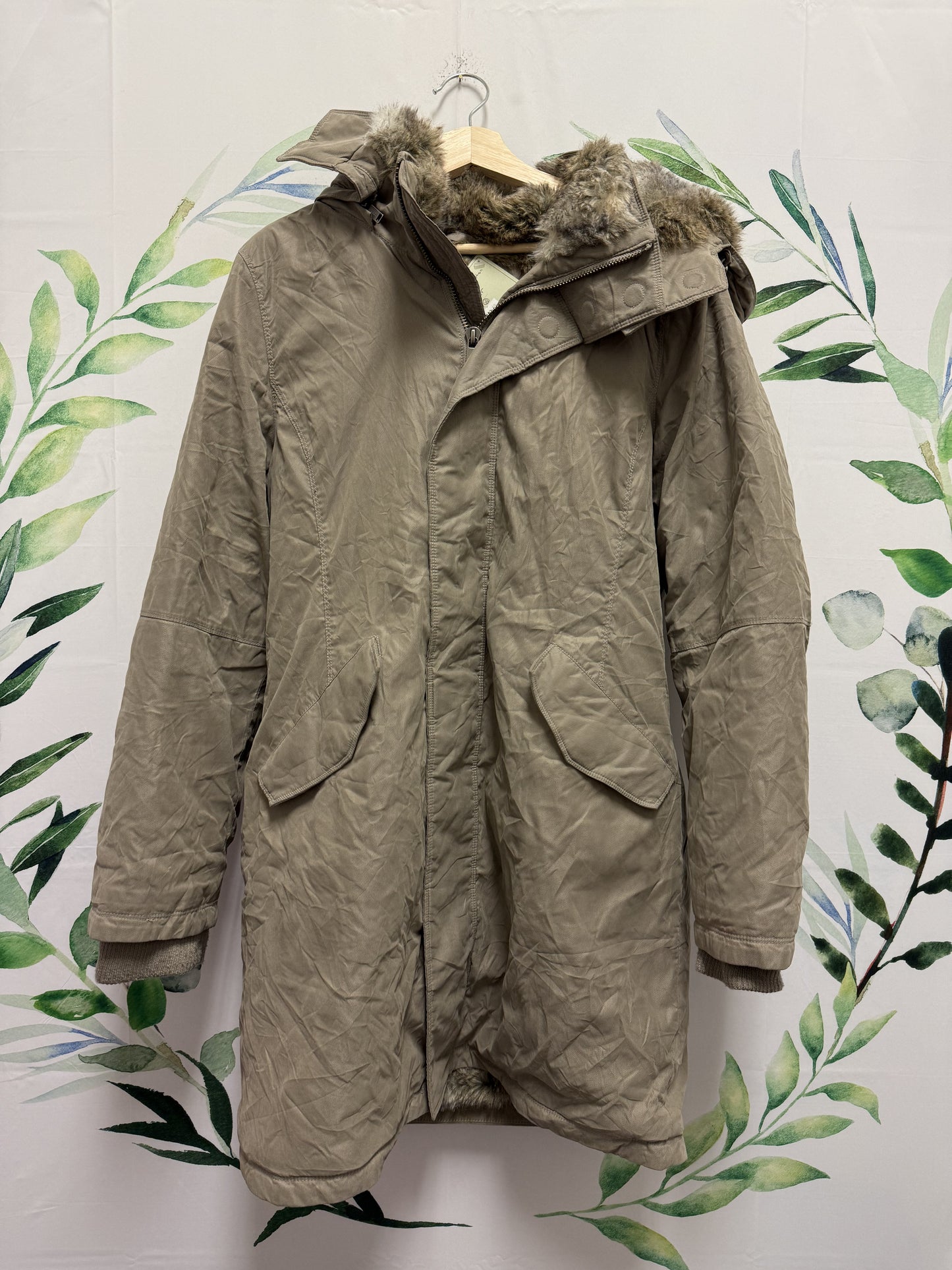 Aritzia Babaton Oskar Parka (L)