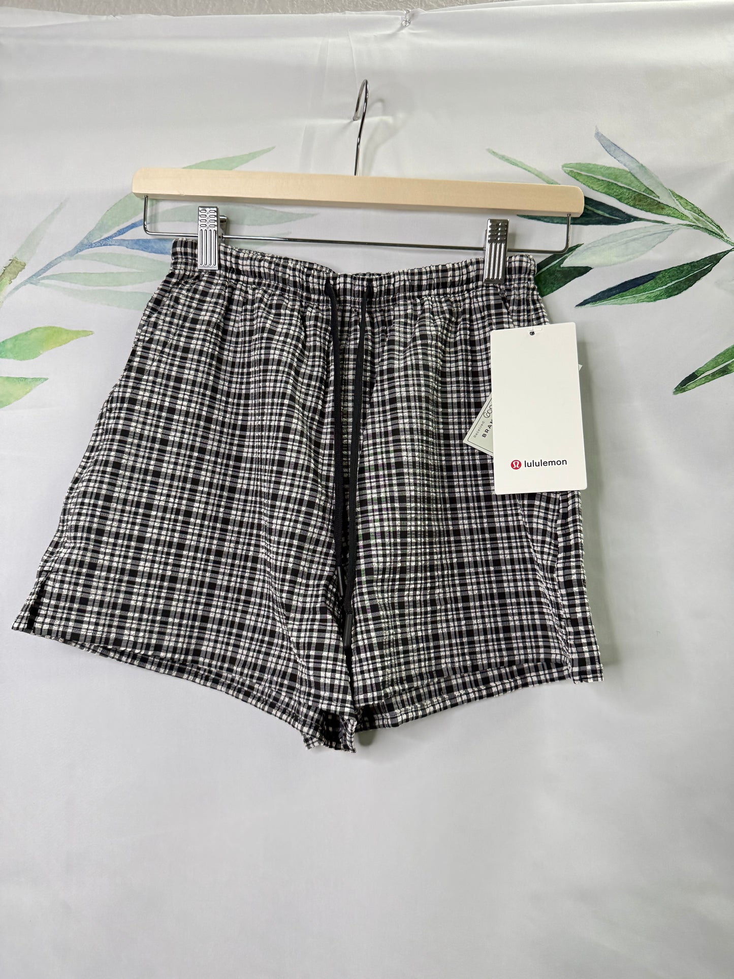 Lululemon Seersucker Pull On MR Short 3” (XXS)