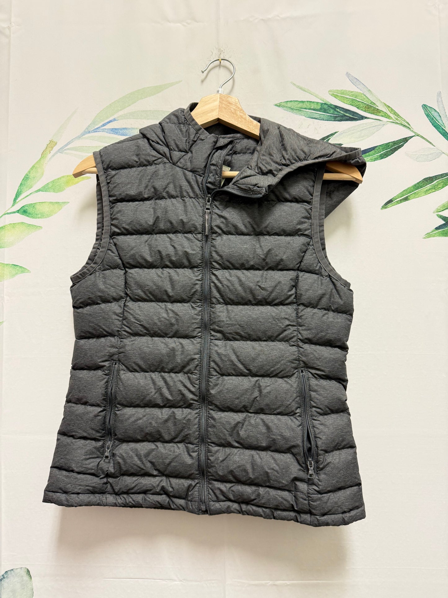 Aritzia TNA Botanie Packable Vest (S)