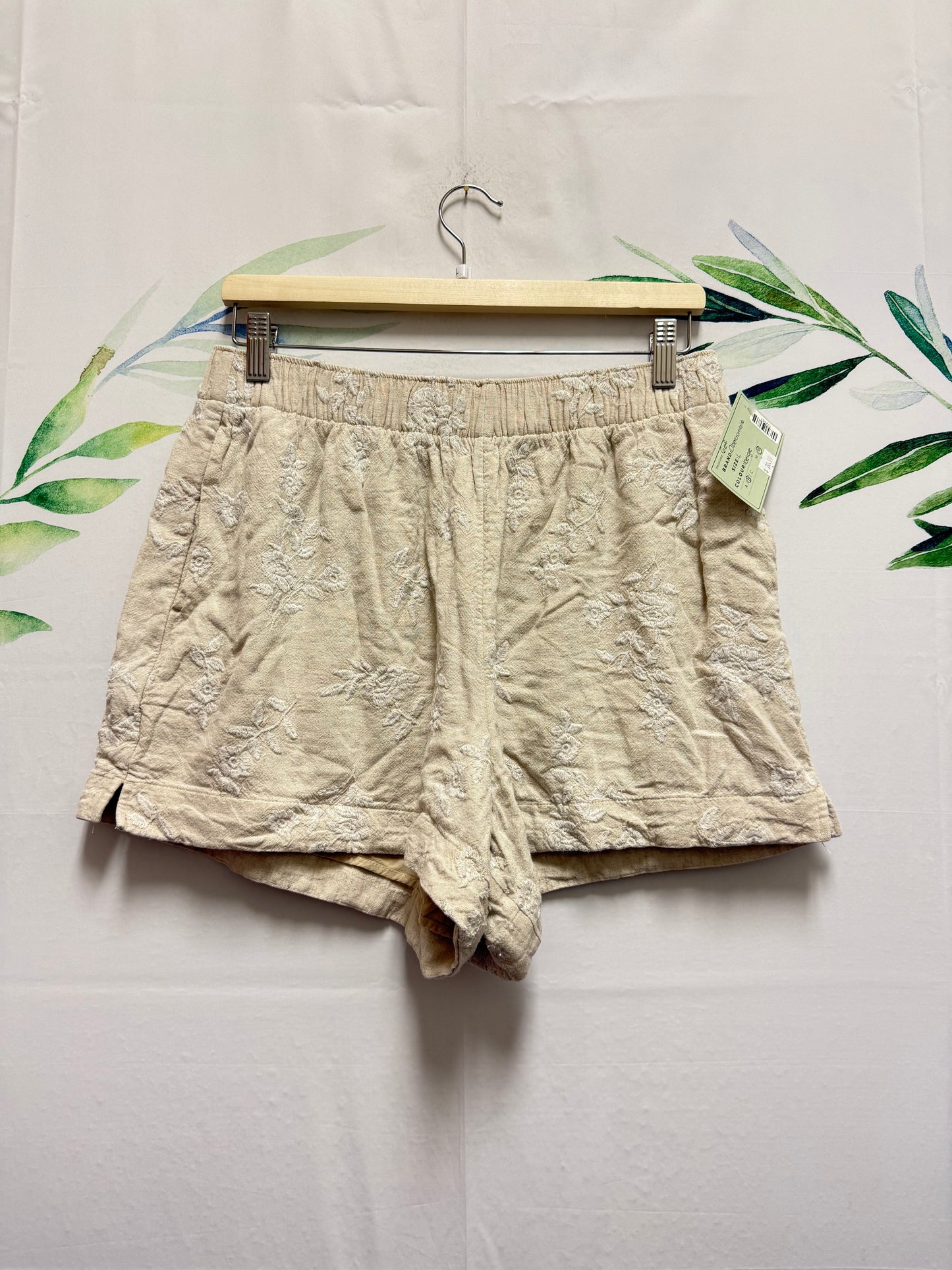 Abercrombie Loose Casual Short (L)