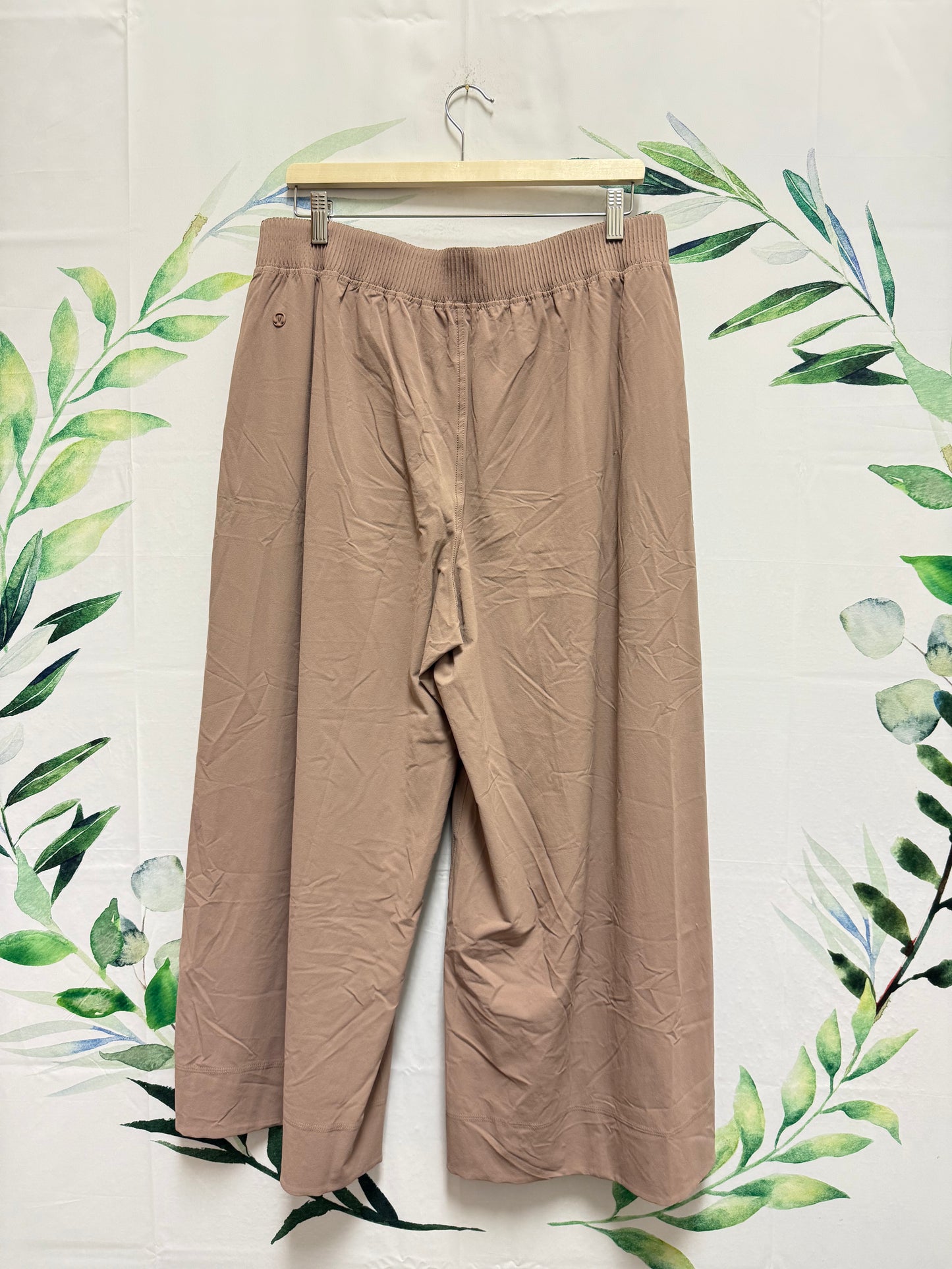 Lululemon Stretch Woven Wide Leg HR Crop Pant 25.5” (XL)
