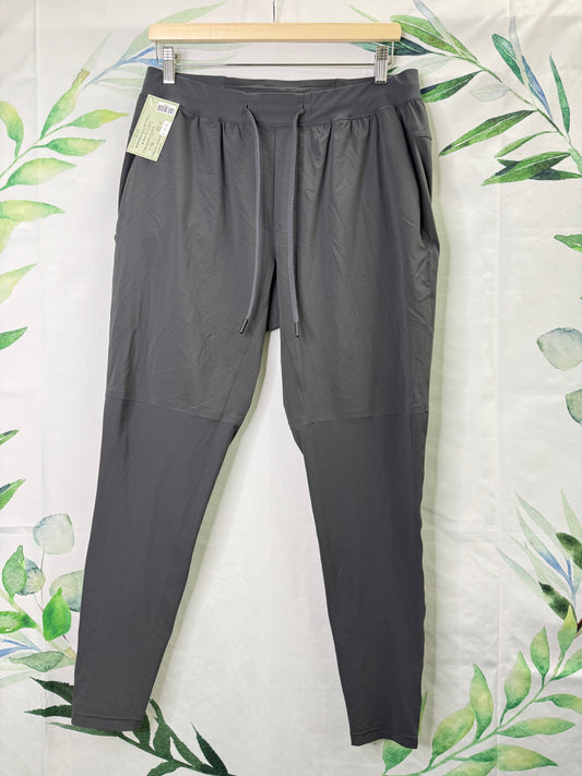 Lululemon Break Away Pant 28” (L)