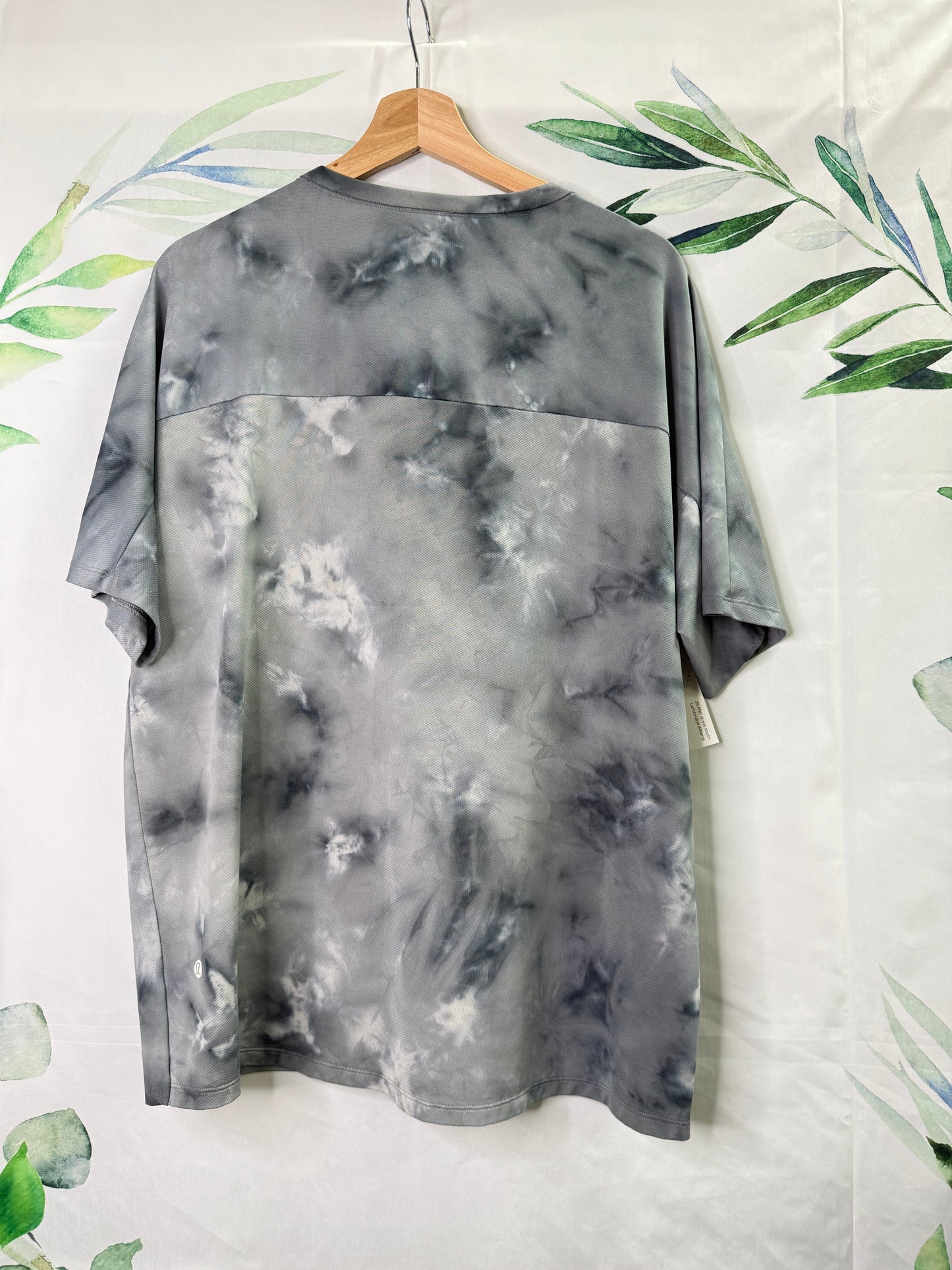 Lululemon Relaxed Mesh Pocketed Short Sleeve (L/XL)