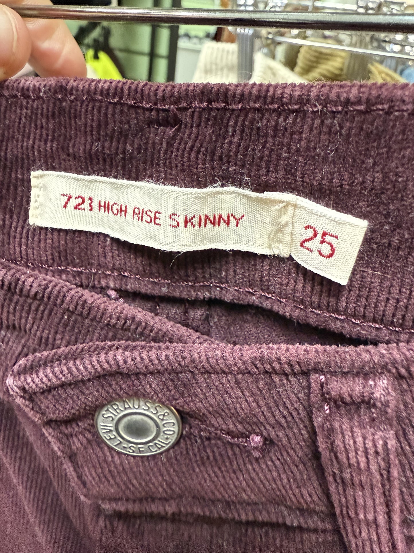 Levi 721 HR Skinny Cord (25)