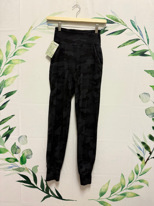 Lululemon Align HR Jogger 28” (2)