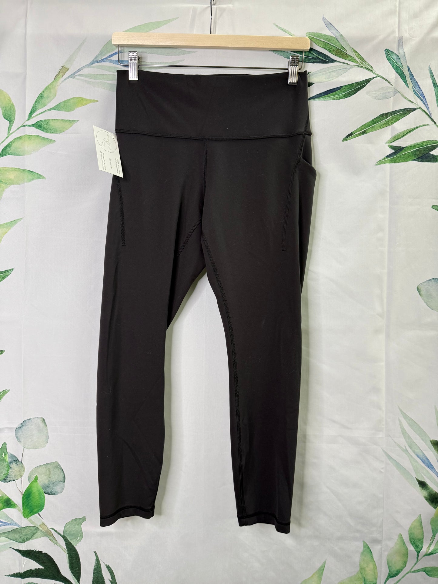 Lululemon Wunder Train HR Tight *pockets 25” (10)