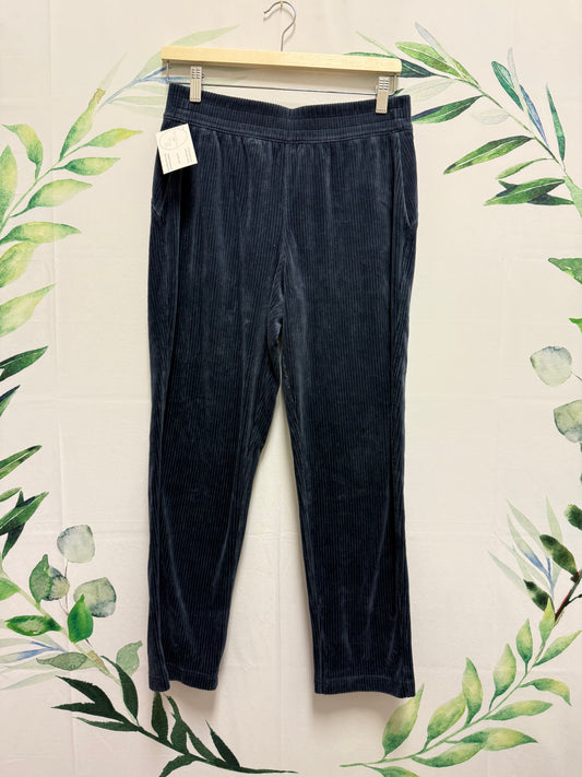 Lululemon Scuba Velvet Wide Leg MR Pant 27” (6)
