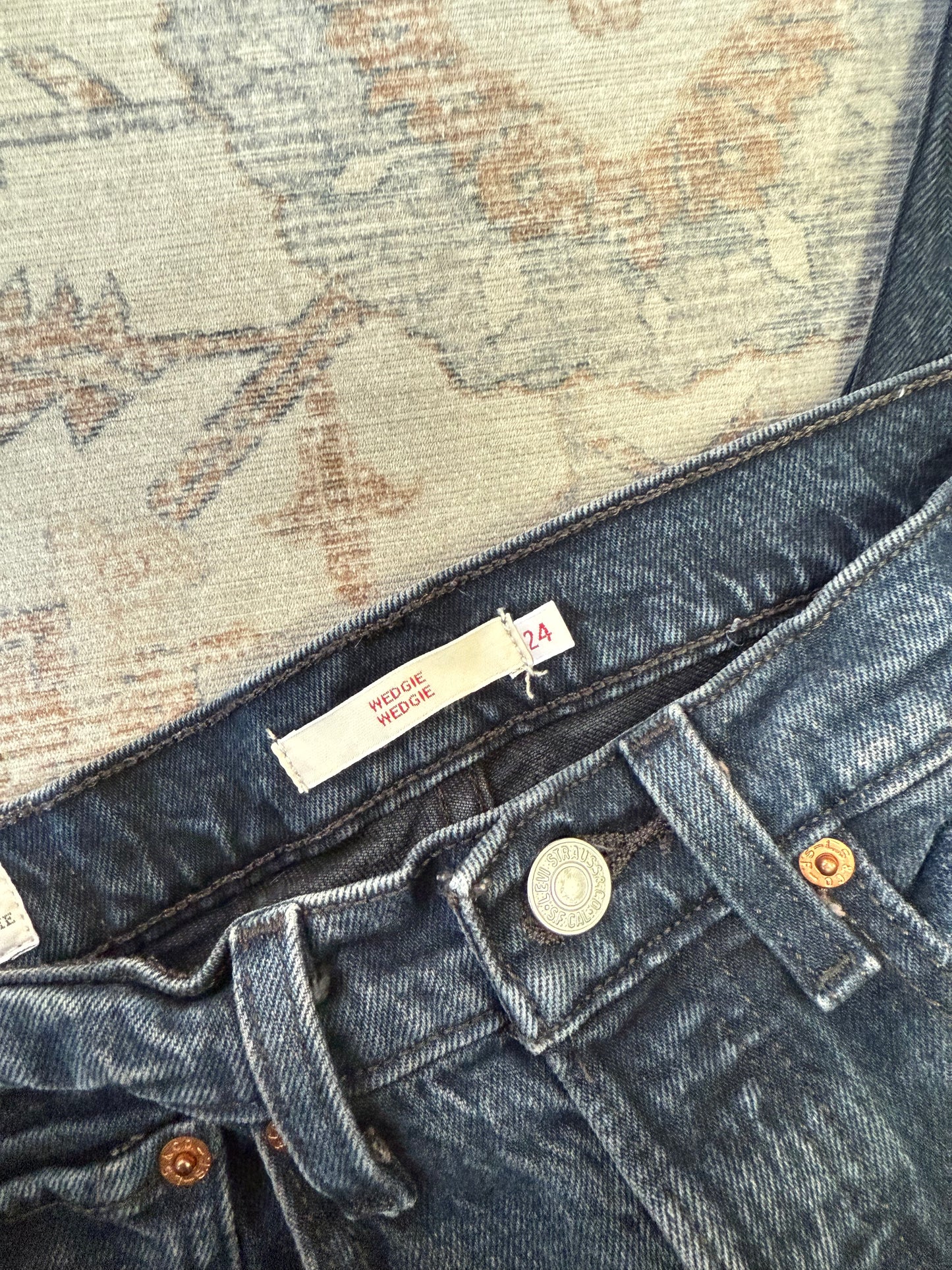 Levi’s Wedgie HR Jeans (24x26)