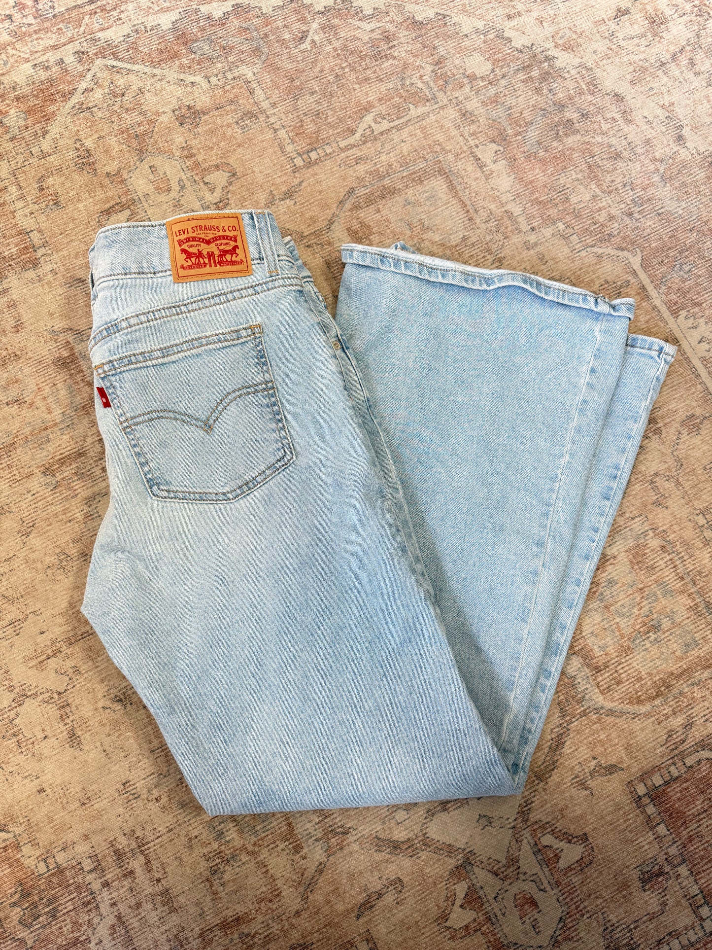 Levi’s Superlow Flare Jeans (31x32)