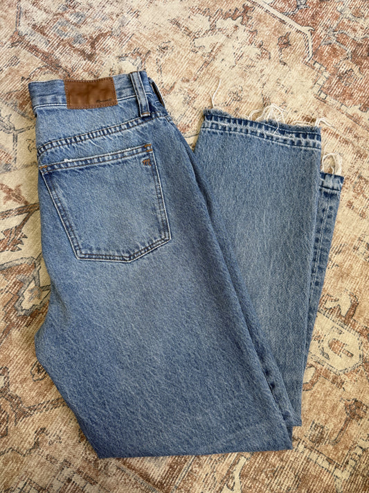 Madewell Classic Straight Jeans (26x27)