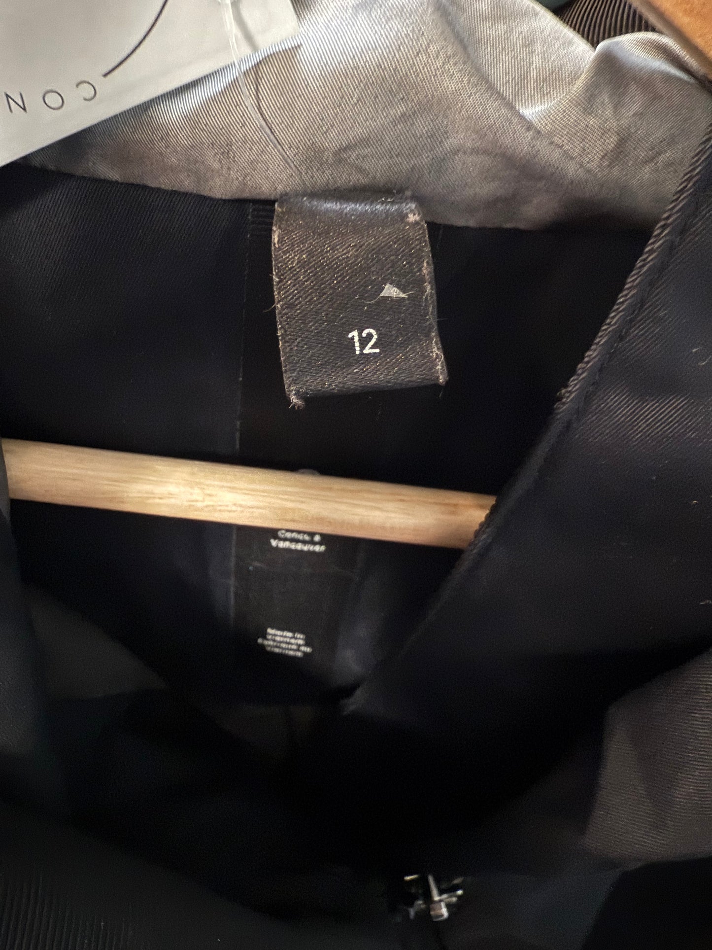 Lululemon Savasana Rain Jacket (12)