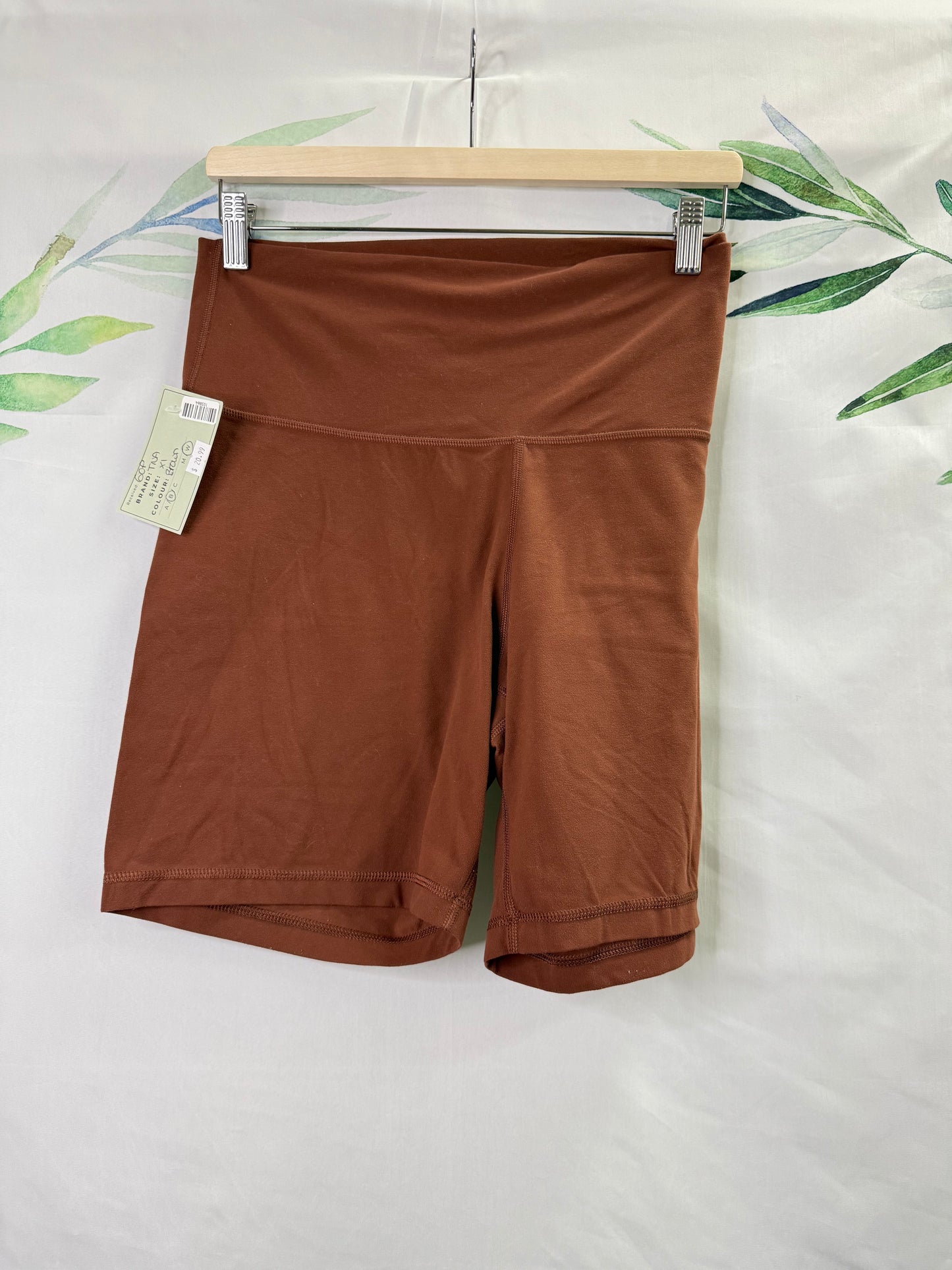 Aritzia TNA Butter Atmosphere HR Short 5” (XL)
