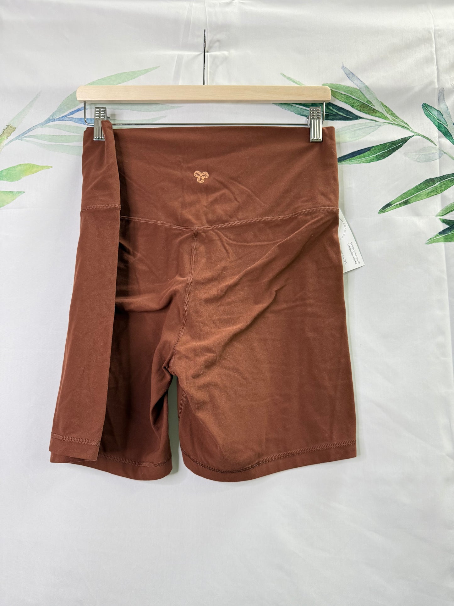 Aritzia TNA Butter Atmosphere HR Short 5” (XL)
