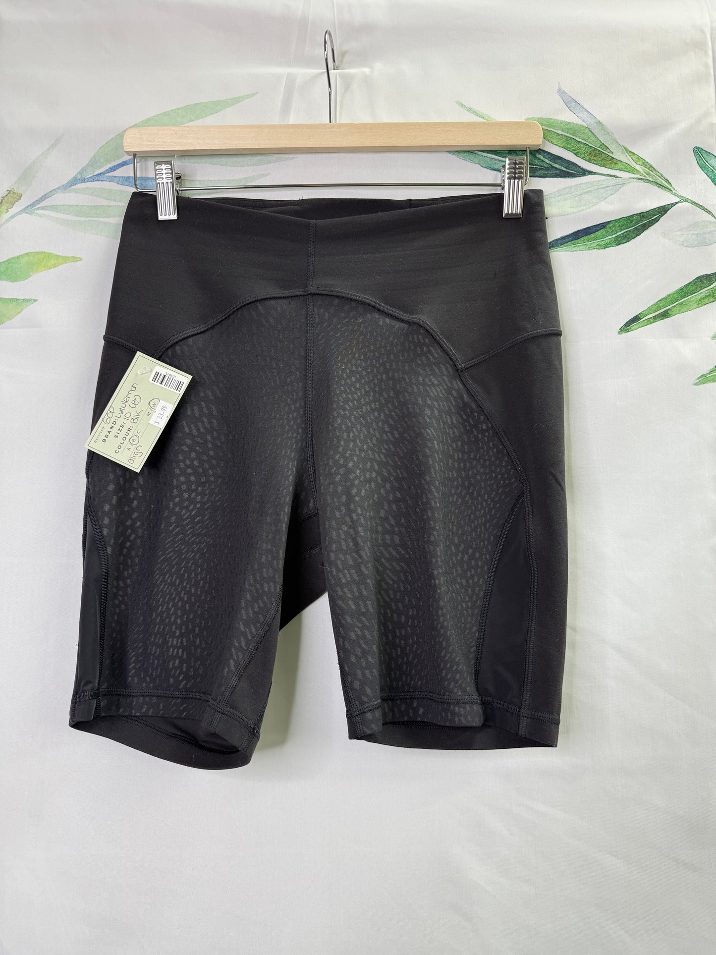 Lululemon Unlimit HR Short 8” (10)
