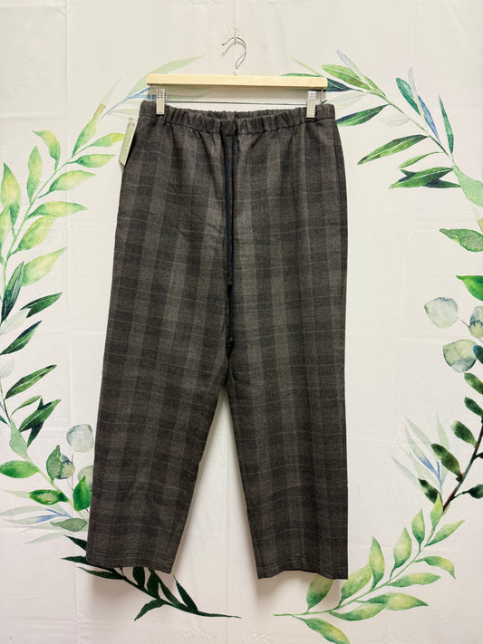 Aritzia Babaton Jimmy Pant (L)