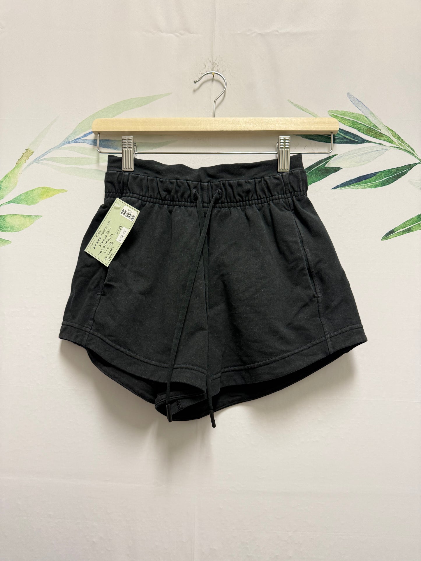 Lululemon Inner Glow HR Short 3” (2)